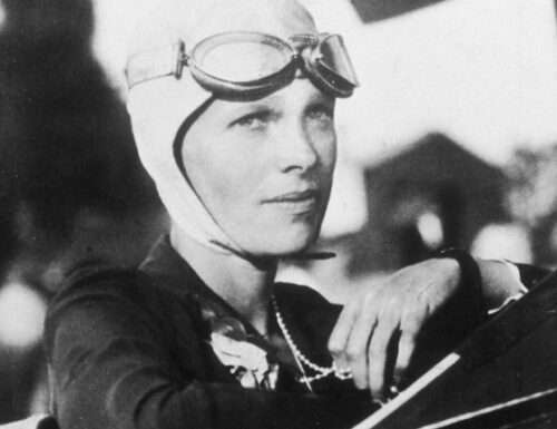 Amelia Earhart PIONIERA DELL’AVIAZIONE FEMMINILE #Donne e #Femminismo