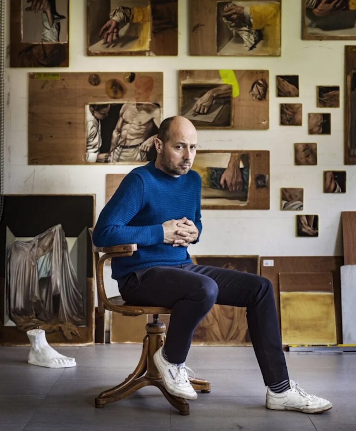 Gideon Kiefer in the studio